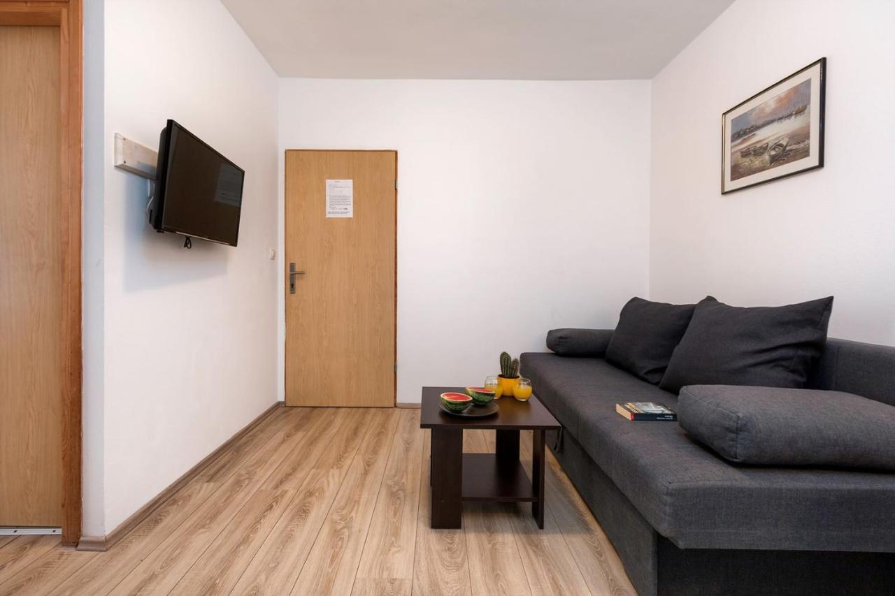Apartments Jakoplic เมดูลิน ภายนอก รูปภาพ